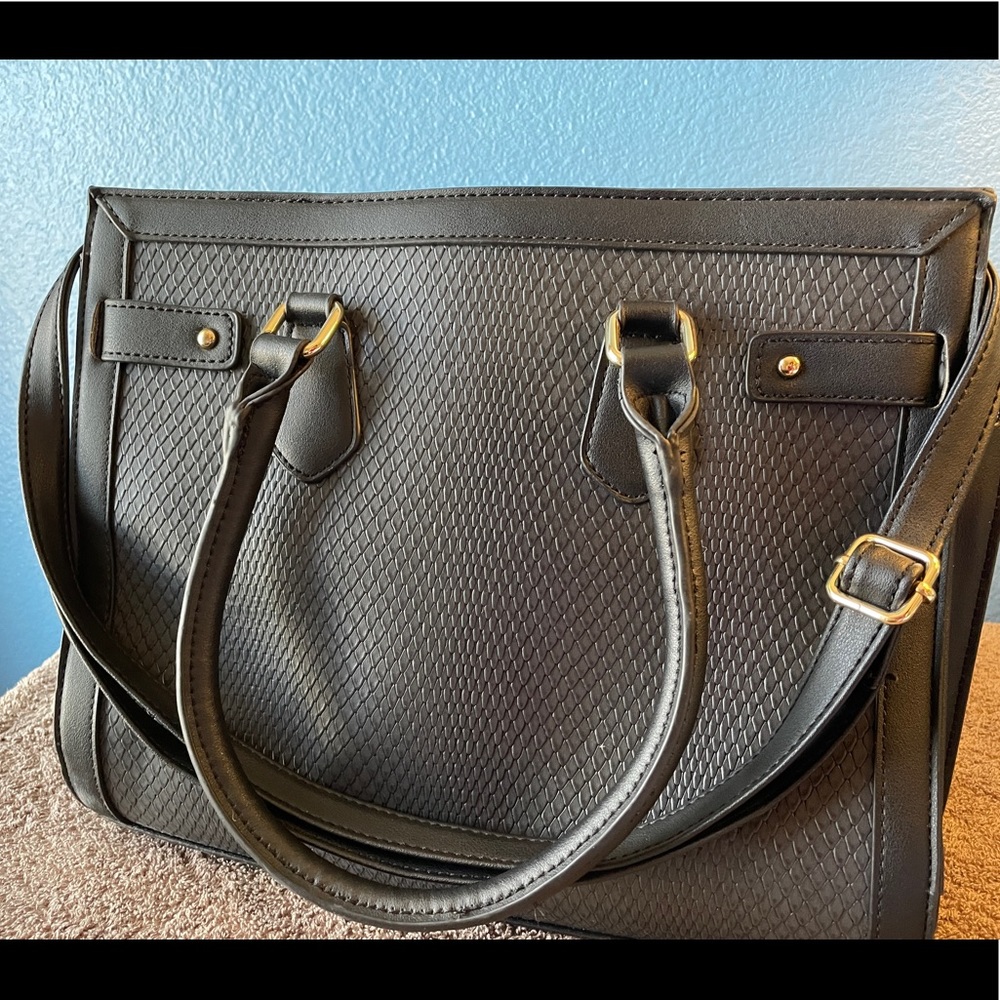 New Black Aldo Bag